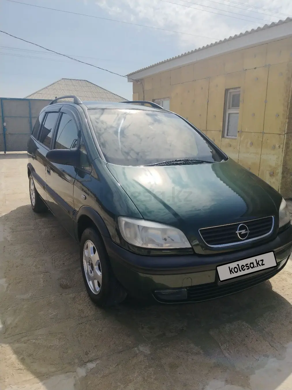 Opel Zafira, 2001