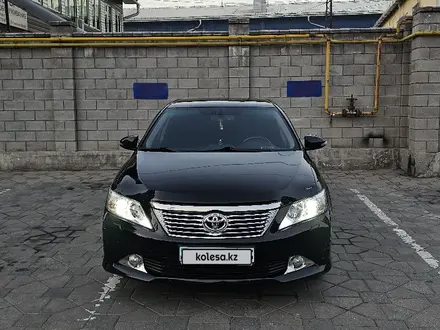 Toyota Camry 2014 года за 10 500 000 тг. в Алматы