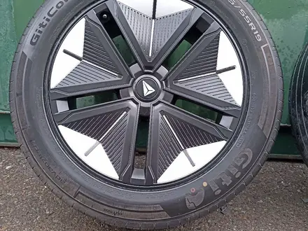 Диски R 19 с летней резиной оригинальные (депал 07, чанган) depal, changan за 350 000 тг. в Шымкент