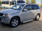 Suzuki Grand Vitara 2008 года за 3 800 000 тг. в Уральск – фото 2