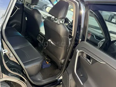 Toyota RAV4 2022 года за 15 450 000 тг. в Астана – фото 16