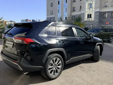 Toyota RAV4 2022 года за 15 450 000 тг. в Астана – фото 9