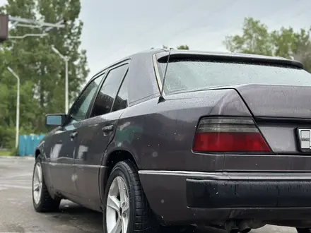 Mercedes-Benz E 260 1991 года за 1 320 000 тг. в Алматы – фото 4