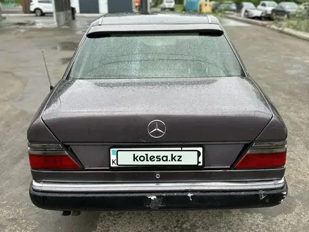 Mercedes-Benz E 260 1991 годаүшін1 320 000 тг. в Алматы – фото 7