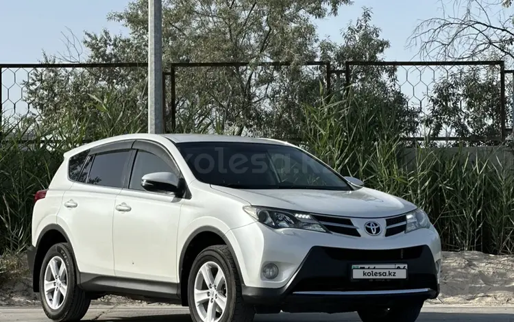 Toyota RAV4 2014 годаүшін9 500 000 тг. в Актау