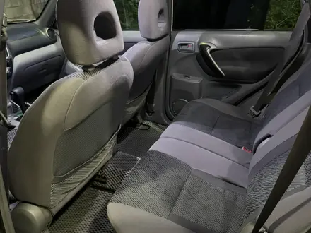 Toyota RAV4 2001 года за 4 200 000 тг. в Алматы – фото 13