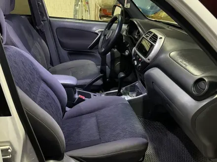 Toyota RAV4 2001 года за 4 200 000 тг. в Алматы – фото 15
