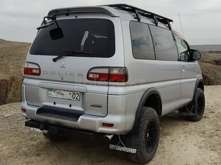 Mitsubishi Delica 2005 года за 10 400 000 тг. в Алматы – фото 2