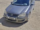 Volkswagen Jetta 2005 года за 2 300 000 тг. в Кандыагаш – фото 3