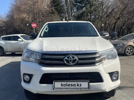 Toyota Hilux 2016 года за 12 500 000 тг. в Алматы