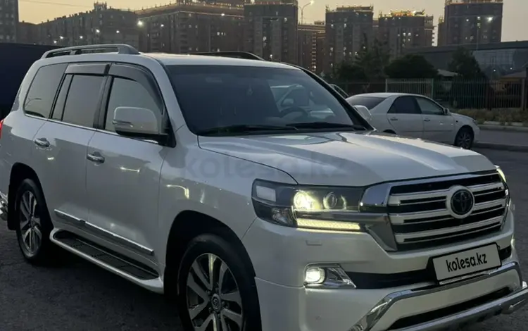 Toyota Land Cruiser 2017 года за 32 000 000 тг. в Актау