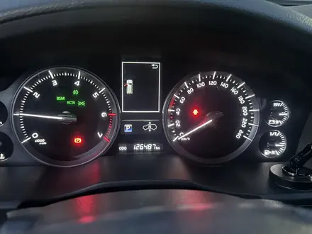 Toyota Land Cruiser 2017 года за 32 000 000 тг. в Актау – фото 5