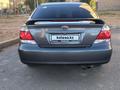 Toyota Camry 2005 годаүшін5 500 000 тг. в Актобе – фото 3