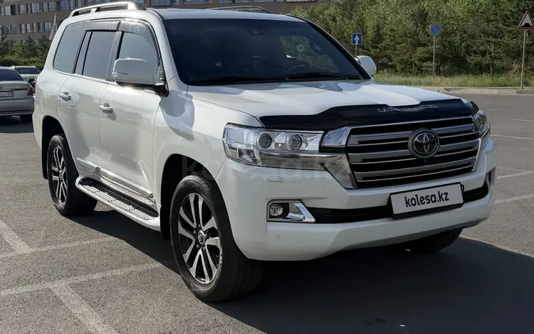 Toyota Land Cruiser 2020 года за 37 500 000 тг. в Астана