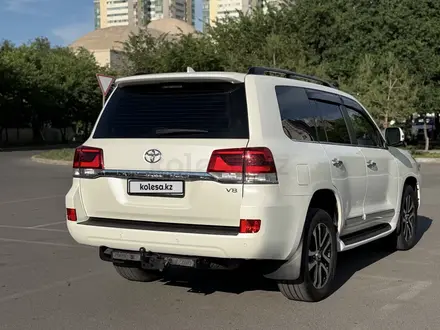 Toyota Land Cruiser 2020 года за 37 500 000 тг. в Астана – фото 2