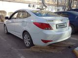 Hyundai Solaris 2015 года за 6 000 000 тг. в Караганда – фото 2