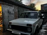 ВАЗ (Lada) Lada 2121 1999 годаүшін1 800 000 тг. в Усть-Каменогорск – фото 3