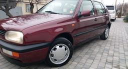 Volkswagen Golf 1994 годаүшін2 250 000 тг. в Тараз