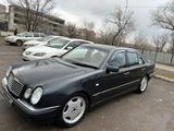 Mercedes-Benz E 240 1997 года за 3 200 000 тг. в Астана – фото 4