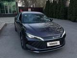 BYD Qin L DM-i 2025 года за 9 690 000 тг. в Алматы – фото 2