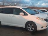 Toyota Sienna 2011 года за 9 200 000 тг. в Актау – фото 4