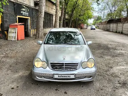 Mercedes-Benz C 240 2000 года за 3 100 000 тг. в Караганда – фото 7