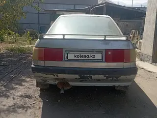 Audi 80