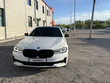 BMW 5 Series, 2022
