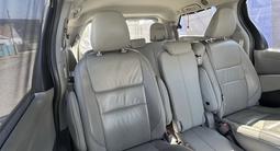 Toyota Sienna 2016 года за 8 000 000 тг. в Кульсары – фото 4
