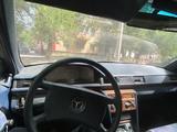 Mercedes-Benz E 230 1993 года за 500 000 тг. в Жанатас