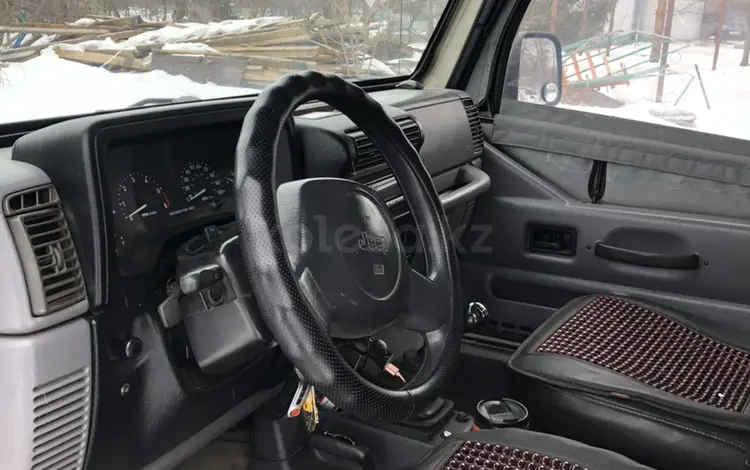 Jeep Wrangler 1998 годаүшін7 000 000 тг. в Уральск