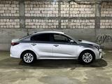 Kia Rio 2021 года за 6 800 000 тг. в Актау – фото 4