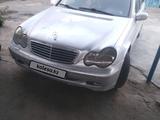 Mercedes-Benz C 180 2002 годаүшін2 350 000 тг. в Алматы – фото 3
