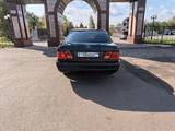 Mercedes-Benz E 200 1995 годаүшін2 300 000 тг. в Петропавловск – фото 4
