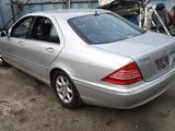 Дверь Mercedes-Benz S-CLASS W220 ПРИВОЗНОЙ ОРИГИНАЛ Б/У за 45 000 тг. в Астана