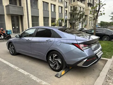 Hyundai Elantra 2025 года за 9 100 000 тг. в Алматы – фото 5