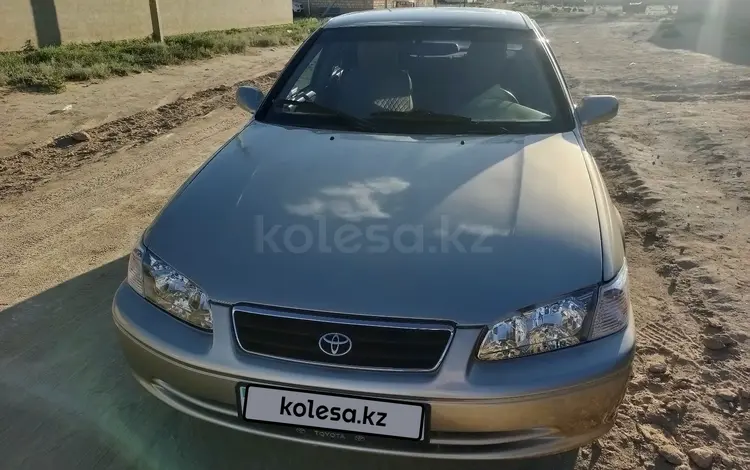 Toyota Camry 2000 года за 2 800 000 тг. в Жанаозен