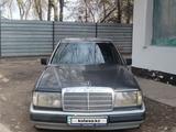 Mercedes-Benz E 260 1990 года за 950 000 тг. в Алматы