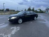 Toyota Camry 2010 года за 4 600 000 тг. в Актобе – фото 2
