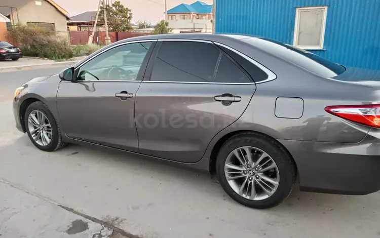 Toyota Camry 2015 года за 6 100 000 тг. в Атырау