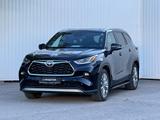 Toyota Highlander 2022 года за 25 800 000 тг. в Караганда
