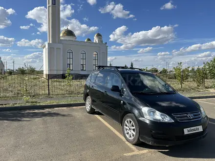 Toyota Avensis Verso 2005 года за 4 300 000 тг. в Актобе – фото 5