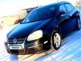 Volkswagen Jetta 2010 годаfor4 000 000 тг. в Петропавловск – фото 3