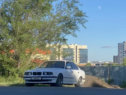 BMW 525 1993 года за 1 100 000 тг. в Астана – фото 2