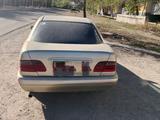 Mercedes-Benz E 230 1996 года за 1 300 000 тг. в Жезказган – фото 4