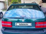 Volkswagen Passat 1995 года за 2 450 000 тг. в Шымкент – фото 2