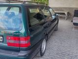 Volkswagen Passat 1995 года за 2 450 000 тг. в Шымкент – фото 4
