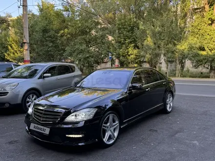 Mercedes-Benz S 500 2006 года за 9 200 000 тг. в Алматы