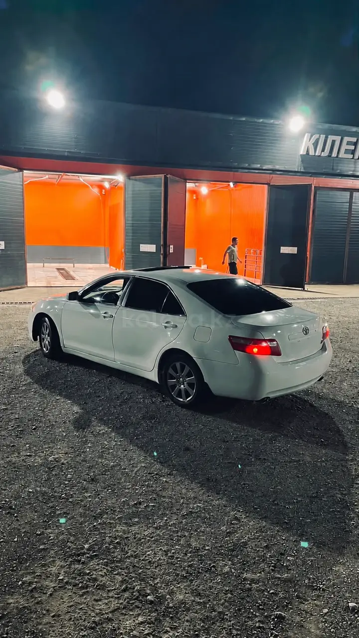 Toyota Camry, 2008
