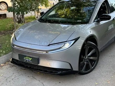 Toyota bZ5 2025 года за 13 000 000 тг. в Алматы – фото 2